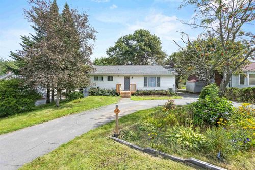 37 Beaver Bank Rd, Lower Sackville, NS, B4E1G4 | Card Image