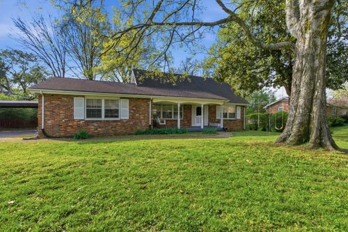 323 Nokes Dr, Hendersonville, TN, 37075-3431 | Card Image