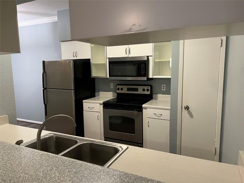 apt-129-8100 Cambridge St, Houston, TX, 77054-3163 | Card Image