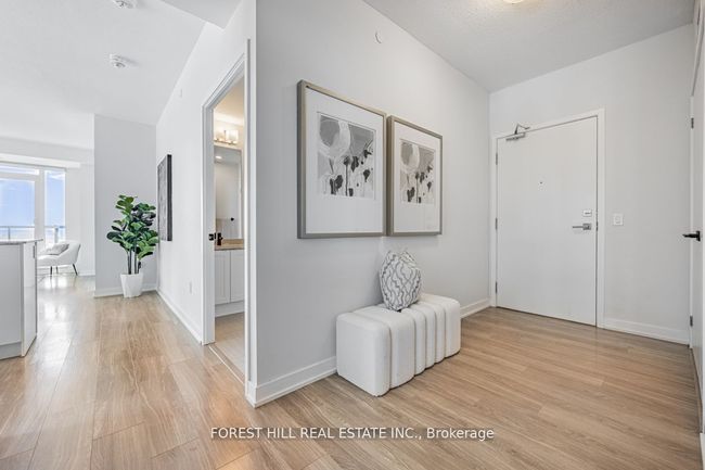 1209 - 4085 Parkside Village Dr, Condo with 3 bedrooms, 2 bathrooms and 1 parking in Mississauga ON | Image 12