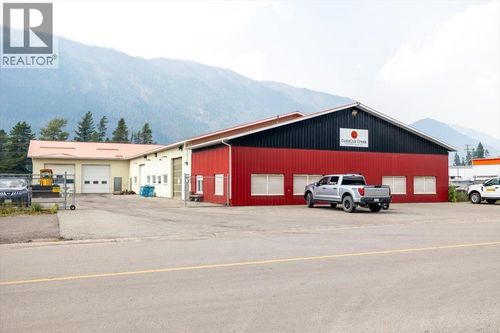 641 Sparwood Drive, Sparwood, BC, V0B2G1 | Card Image