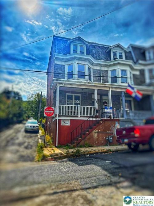 1101 W Norwegian St, POTTSVILLE, PA, 17901-2833 | Card Image