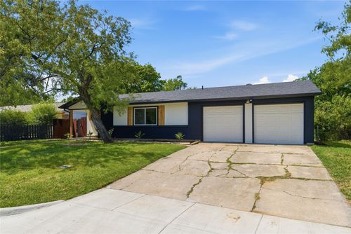 4474 Burke Rd, Fort Worth, TX, 76119-3872 | Card Image