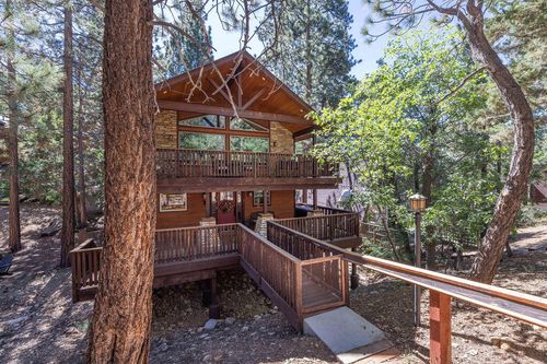 818 Kern Ave, Sugarloaf, CA, 92386 | Card Image