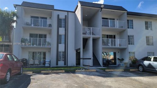 apt-301-4804 Nw 79th Ave, Doral, FL, 33166-5425 | Card Image
