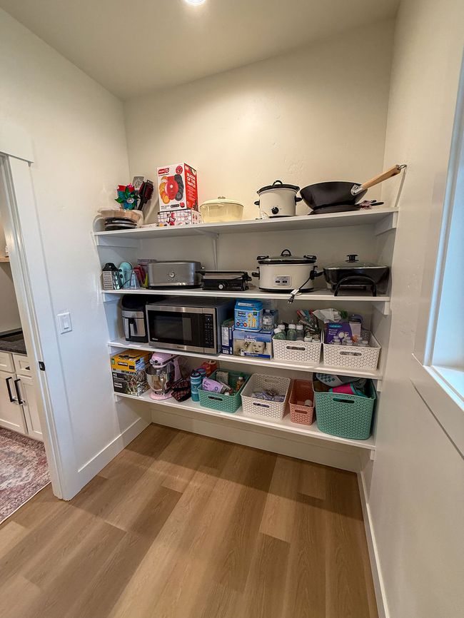 Large pantry | Image 6