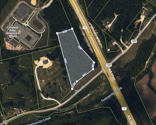 8660 Stonehouse Rd, Alexandria, KY, 41001-8818 | Card Image