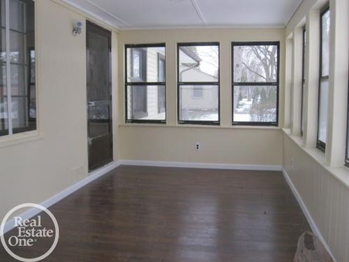 46567 Waco St, Shelby Township, MI, 48317-3958 | Card Image