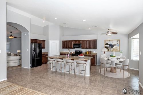 6257 E 47th St, Yuma, AZ, 85365-6353 | Card Image