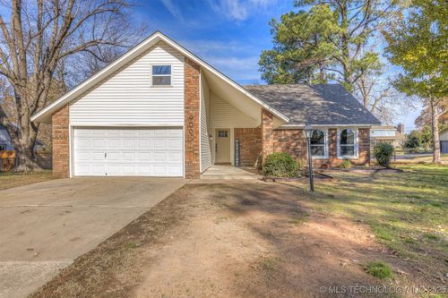 900 W Boston St, Broken Arrow, OK, 74012-6957 | Card Image