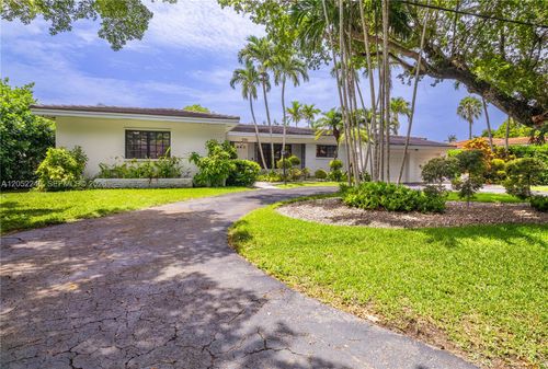 740 Jeronimo Dr, Coral Gables, FL, 33146-1269 | Card Image