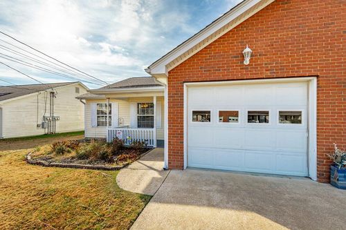 420 Flagstone Dr, Rossville, GA, 30741-8386 | Card Image