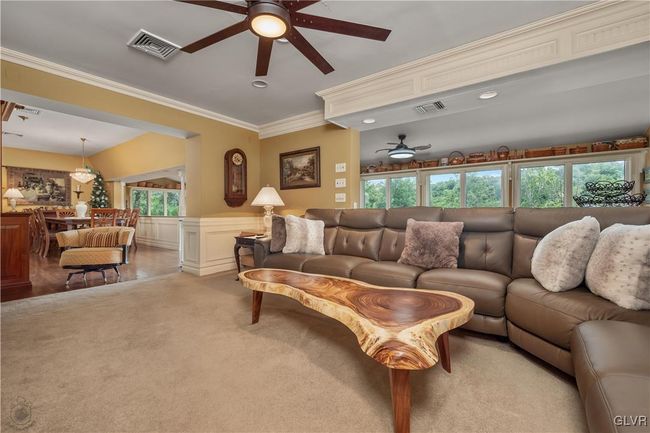 Living area, open to dining area | Image 18