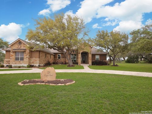 224 Copper Trce, New Braunfels, TX, 78132-3905 | Card Image