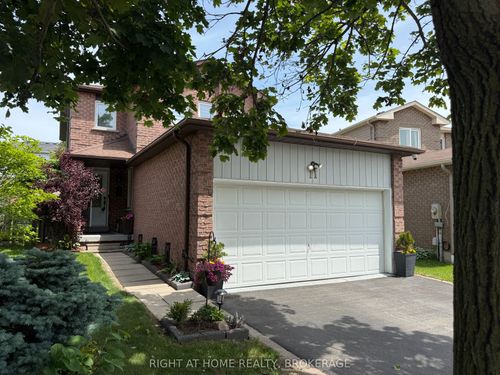 11 Eberlee Crt, Whitby, ON, L1N8C9 | Card Image