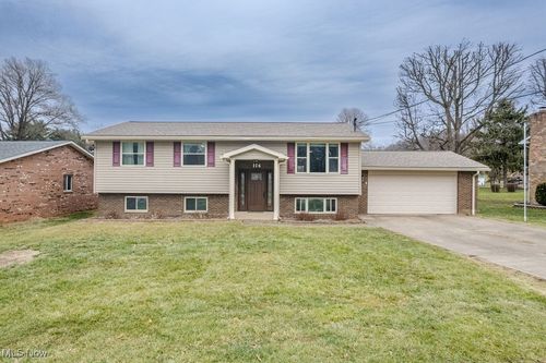 114 Brant Drive, Marietta, OH, 45750 | Card Image