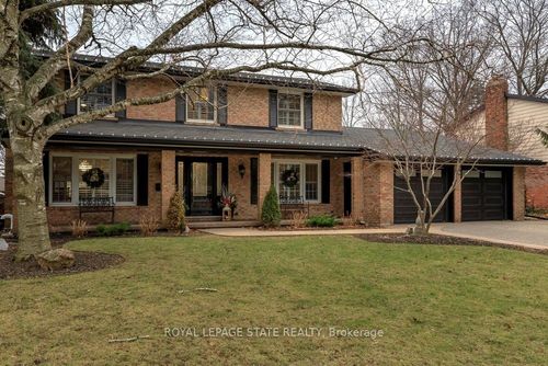 29 Woodside Dr, Hamilton, ON, L8T1C4 | Card Image