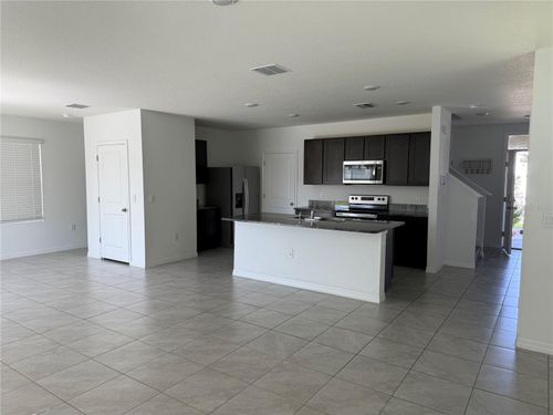 5522 Oxford Gray Rd, WESLEY CHAPEL, FL, 33545-3296 | Card Image
