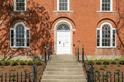 3 - 180 Middle Street, Condo with 2 bedrooms, 2 bathrooms and null parking in Portsmouth NH | Image 2