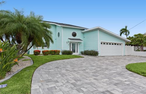 544 Lillian Dr, MADEIRA BEACH, FL, 33708-2332 | Card Image