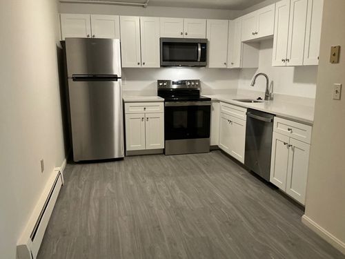 apt-2-121 North St, Medfield, MA, 02052-1649 | Card Image