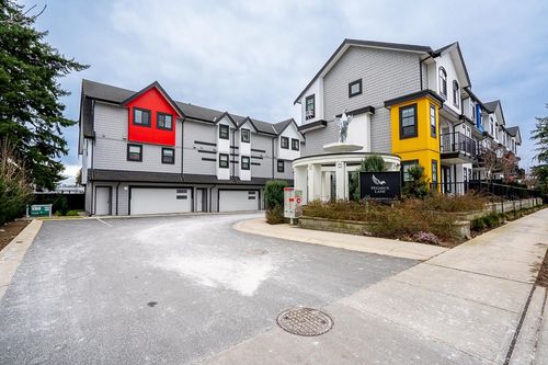 9-32160 Peardonville Rd, Abbotsford, BC, V2T0K4 | Card Image