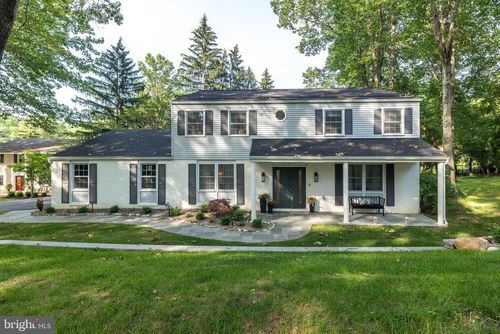 3 Scarlet Oak Dr, LAFAYETTE HILL, PA, 19444-2420 | Card Image