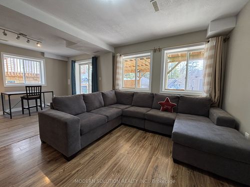 78 Christy Dr, Wasaga Beach, ON, L9Z0B9 | Card Image