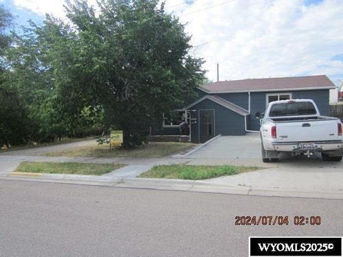 919 E 5th St, Casper, WY, 82601-3222 | Card Image
