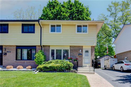 a-432 Lee Ave, Waterloo, ON, N2K2L7 | Card Image