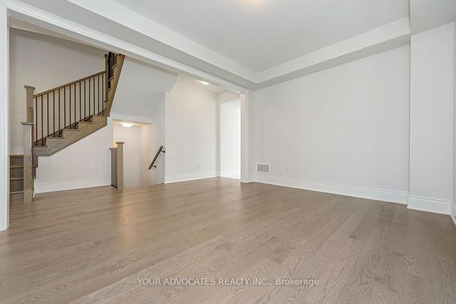 142 Rowe St, House other with 4 bedrooms, 5 bathrooms and 2 parking in Bond Head ON | Image 13