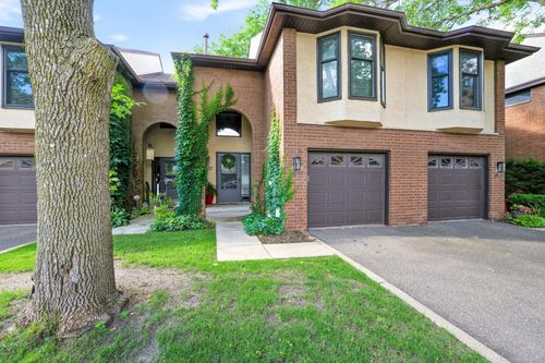 1932 Dupont Ave S, Minneapolis, MN, 55403-3035 | Card Image