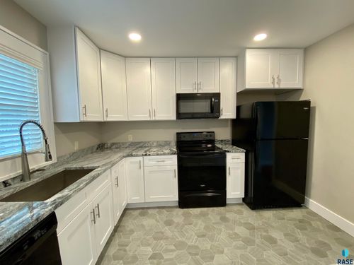 501 S Euclid Ave Avenue, Sioux Falls, SD, 57104 | Card Image