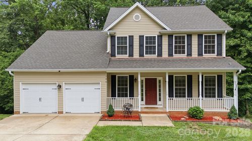 190 Meadow Glen Dr, Troutman, NC, 28166-7728 | Card Image