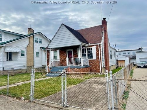 329 18th St, Dunbar, WV, 25064-2815 | Card Image