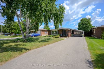 905 Cloverleaf Dr, House other with 3 bedrooms, 2 bathrooms and 4 parking in Burlington ON | Image 1