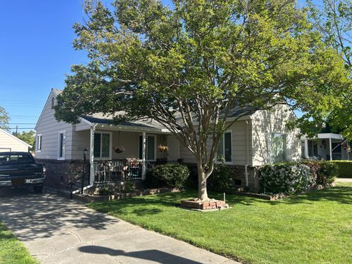 913 55th St, Sacramento, CA, 95819-3317 | Card Image