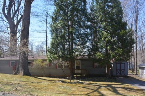 10 Watergate Dr, High Bridge, NJ, 08829-2207 | Card Image