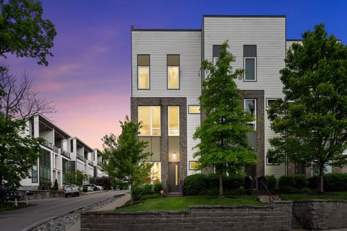 2701 Biloxi Ave, Nashville, TN, 37204-2762 | Card Image