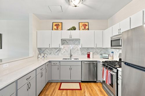 305-2803 E 38th St, Minneapolis, MN, 55406-4416 | Card Image