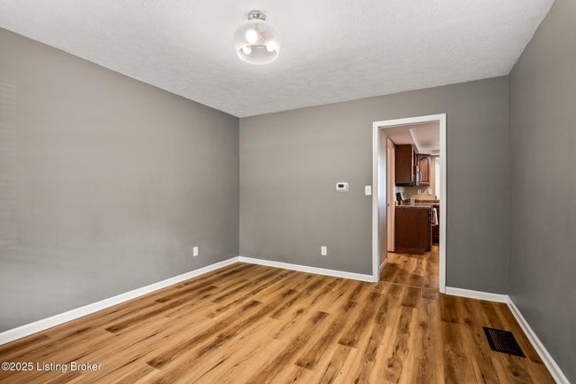 10707 Hickory Cove Ct, House other with 3 bedrooms, 4 bathrooms and null parking in Louisville KY | Image 15