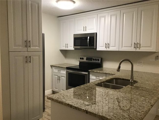 Kitchen | Image 5