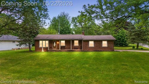 4255 Whispering Oak Dr, Flint, MI, 48507-5541 | Card Image