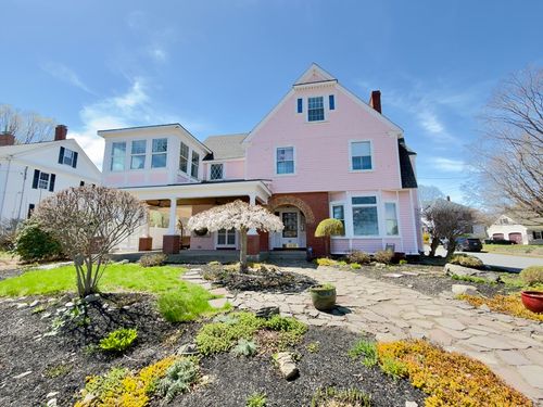 47 Salem St, Haverhill, MA, 01835-7924 | Card Image