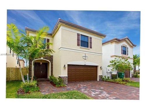 0-8770 Nw 99th Path, Doral, FL, 33178-2761 | Card Image