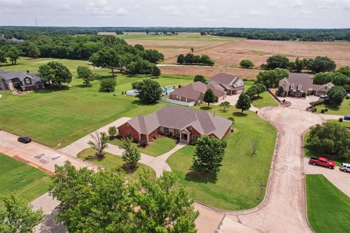 607 Pool Pl, Shawnee, OK, 74801-6560 | Card Image