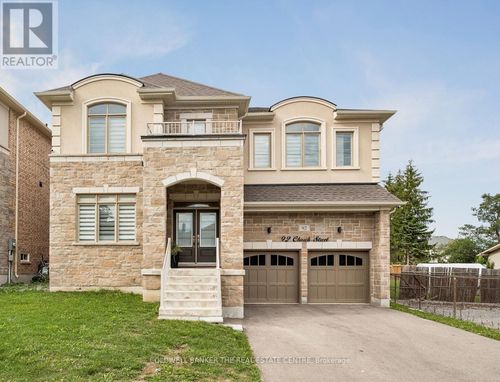 92 Church St, Keswick, ON, L4P0J4 | Card Image