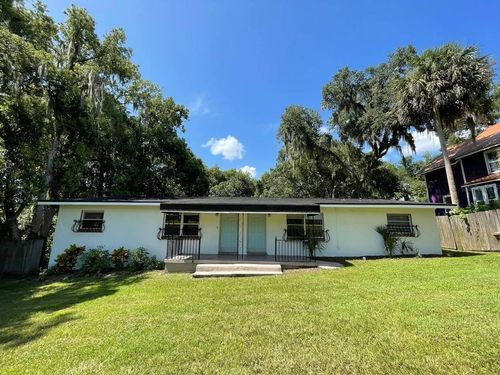 957 Ne 2nd St, OCALA, FL, 34470-6751 | Card Image