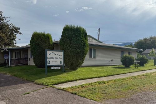 821 7th Street W, Columbia Falls, MT, 59912 | Card Image