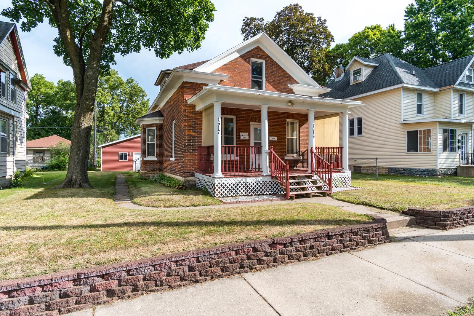 Market St, LA Crosse, WI 54601